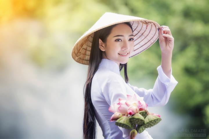 Chuyên gia Hotspot Matrix phân tích: Phương Oanh diện set đồ 50 và marketing video