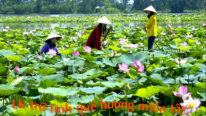 Hotspot Matrix và “Thể thao” và “Preppy”: Tủ đồ giao mùa tươi mới từ Tory Burch
